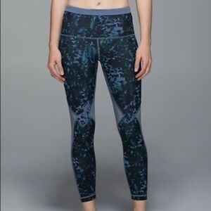 Lululemon Running in the City Floral 7/8 Tight/Leggings